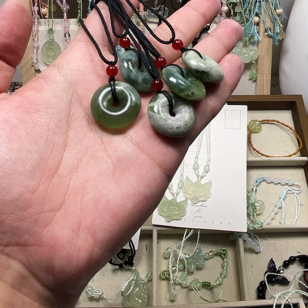 蛇纹石玉合金颈饰