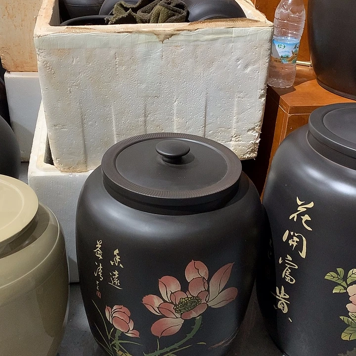 四号彩填茶缸。