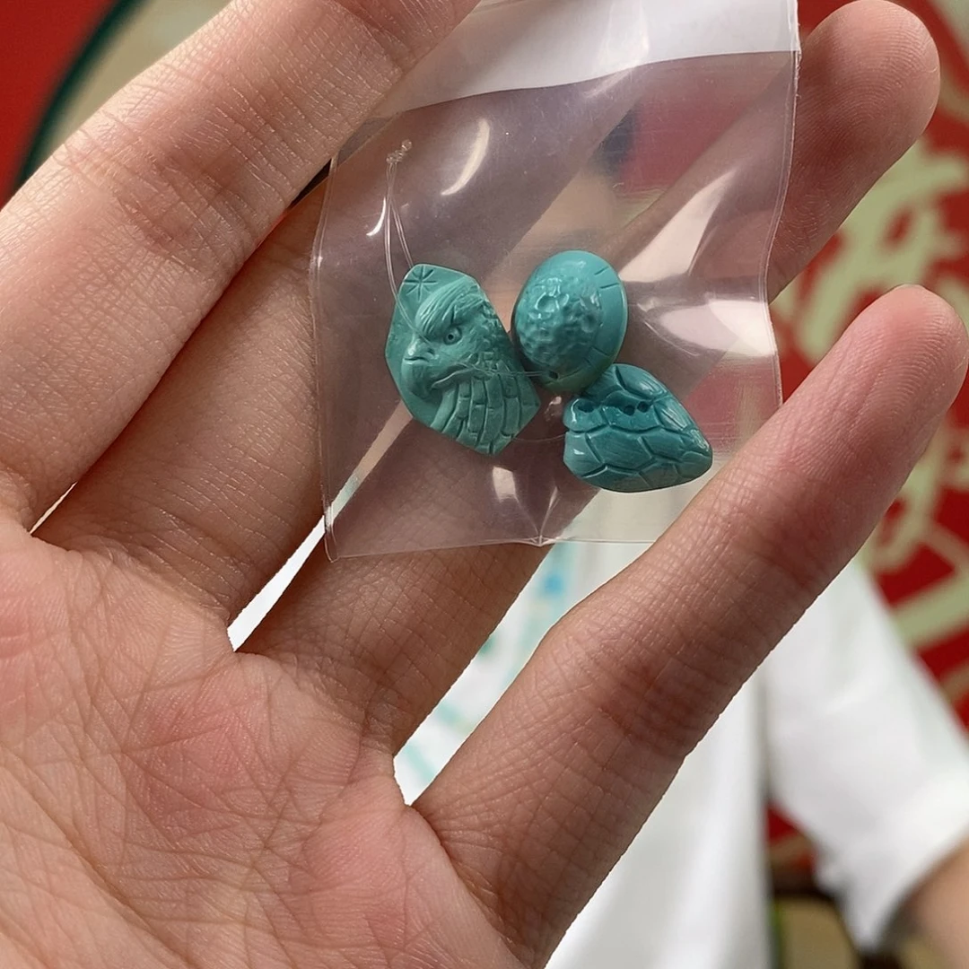 绿松石未镶嵌珠宝奇石