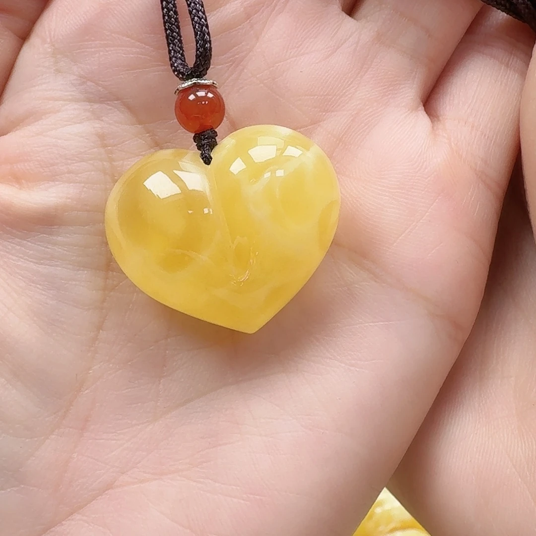 琥珀未镶嵌裸石吊坠