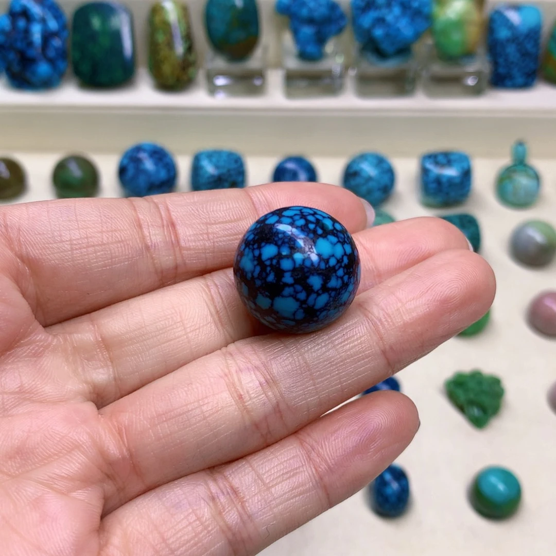 绿松石未镶嵌三彩随行