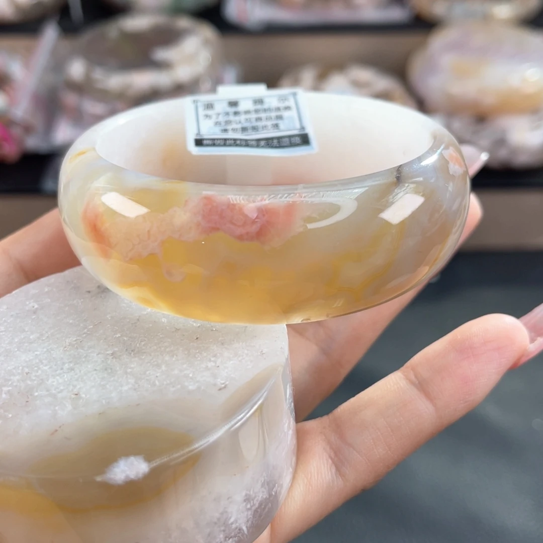 石英质玉未镶嵌手镯59