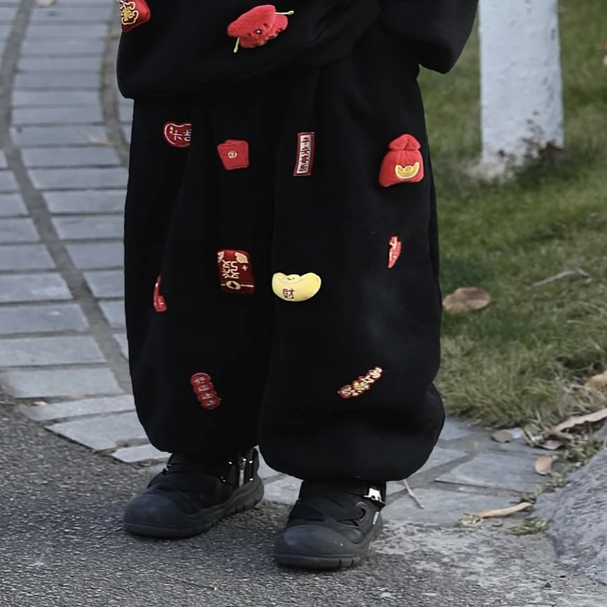 Jimmy妈童装【好运连连】冬季新款儿童刺绣立体挂件加绒休闲裤