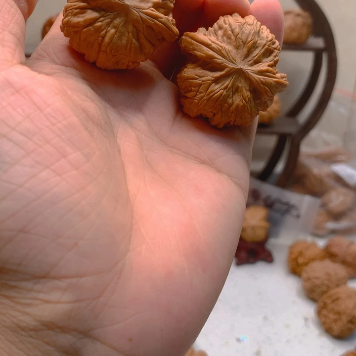 白***徐文玩核桃吊坠磨盘