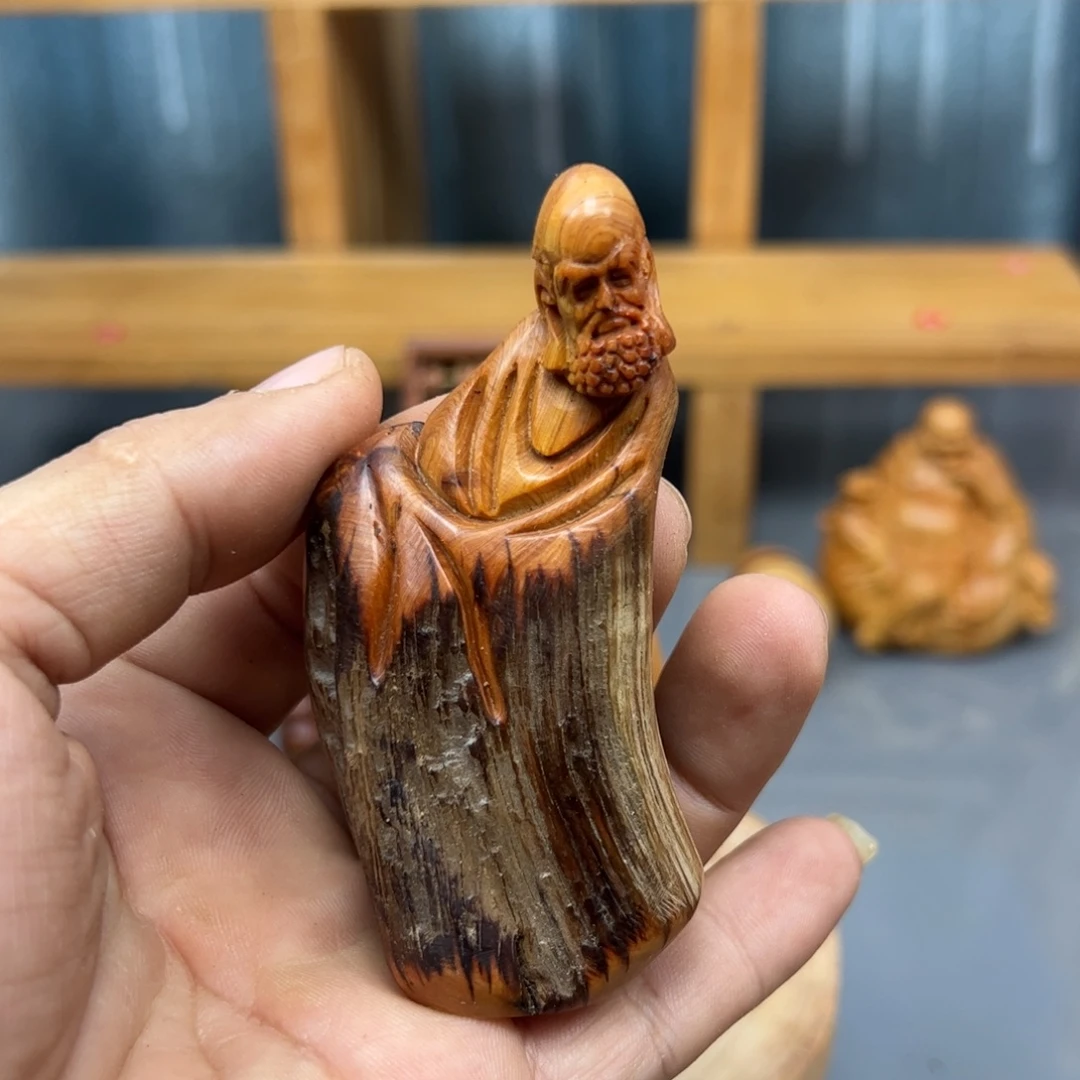 兵***人木崖柏木摆件手把件
