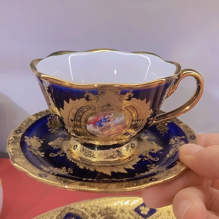 瓷片微瑕花金………………………………