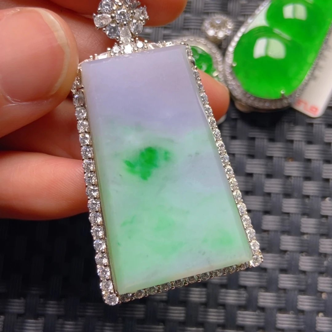 翡翠银S925镶嵌颈饰无事吊坠