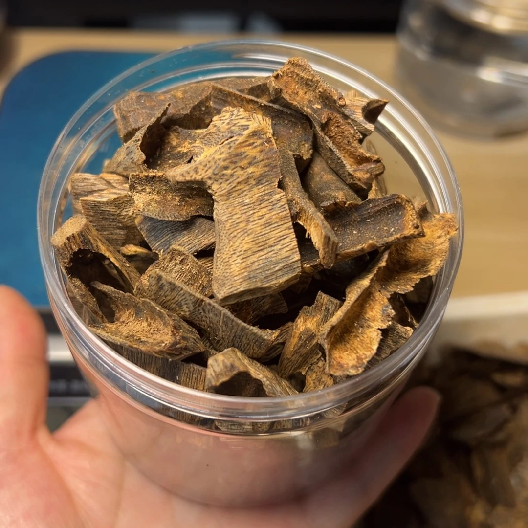 树脂制品陌****゛一代老树老乌身大包料牛肉干壳料102克