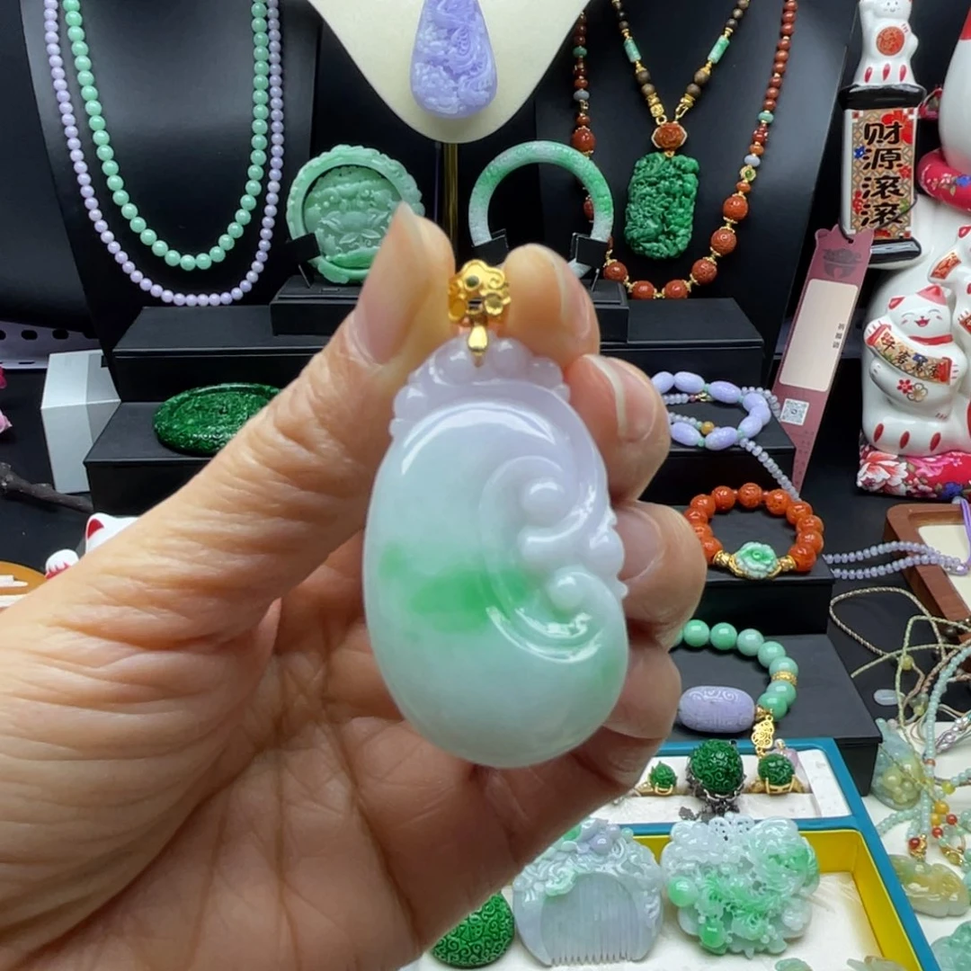 翡翠未镶嵌颈饰翡翠如意