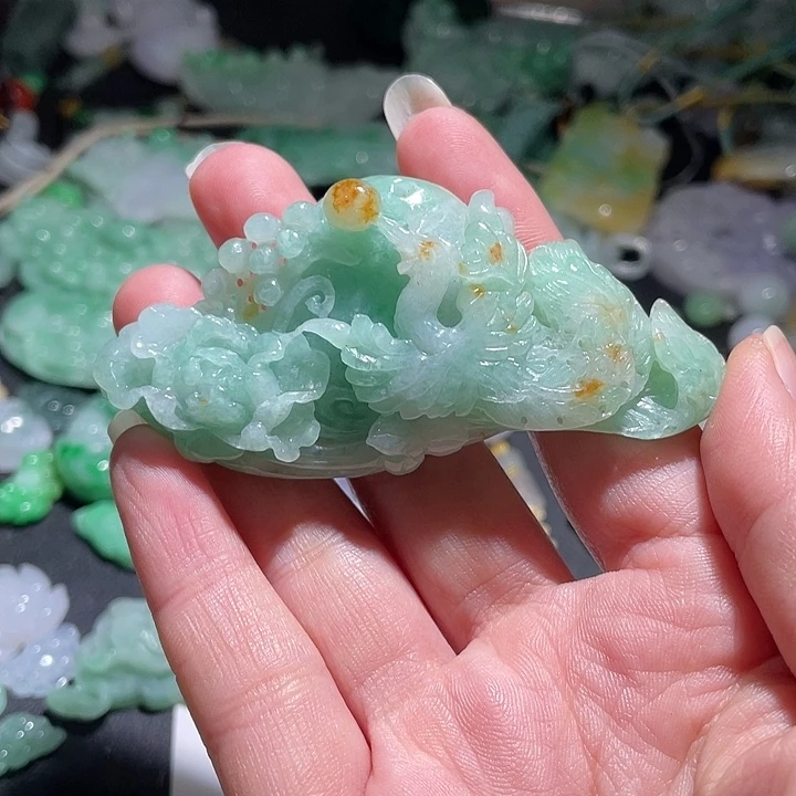 颈饰未镶嵌翡翠天