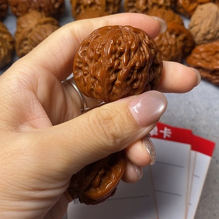 把件文玩核桃白狮