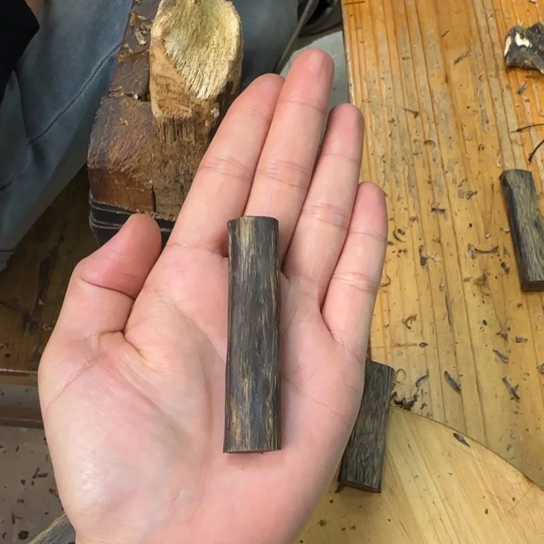 沉香吊坠素牌树心油9.3克