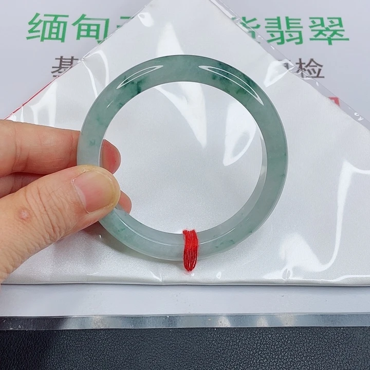 倪***晰未镶嵌手镯翡翠翡翠手镯