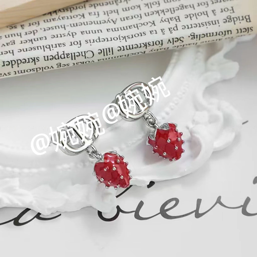 铜合金耳饰 1086韩版定制红色草莓耳钉