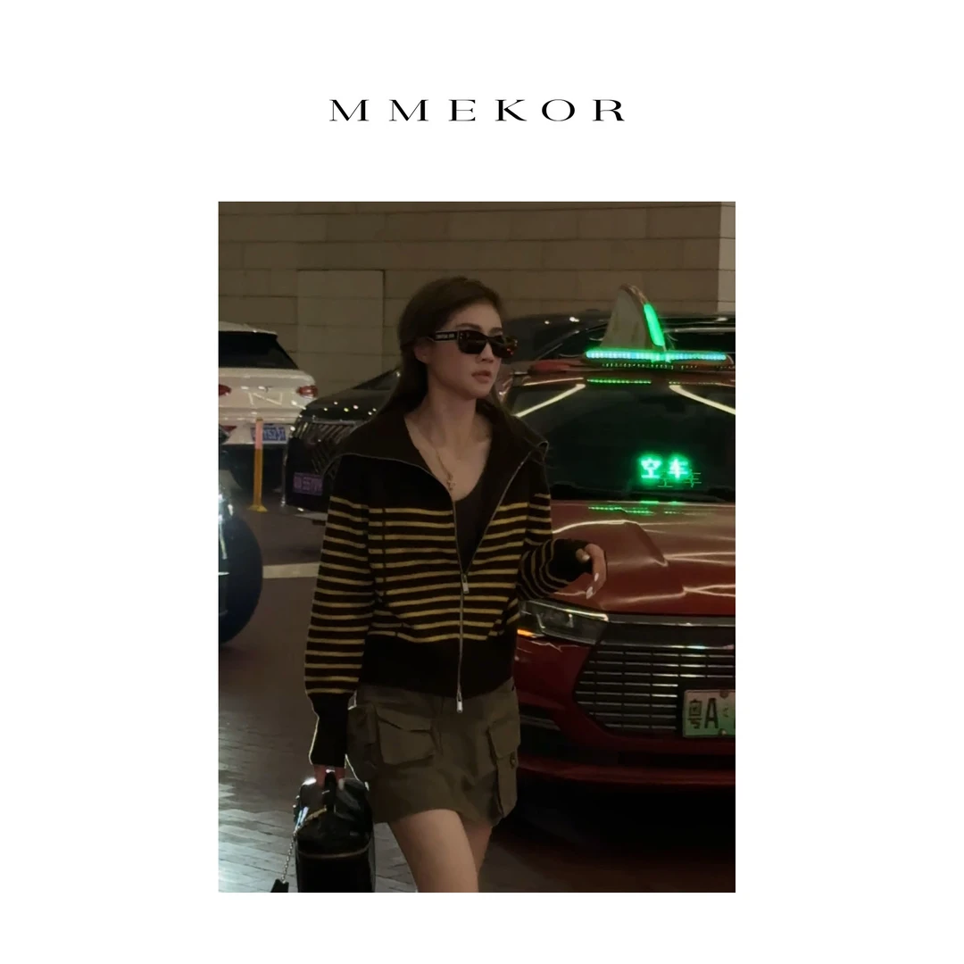 MMEKOR“蜂蜜毛衣”2025新款秋款末日美拉德风条纹上衣 30731