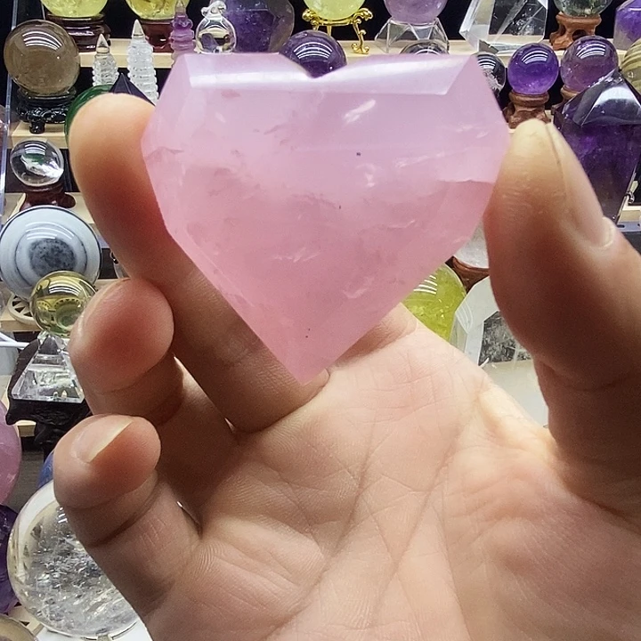石材天然粉水晶爱心