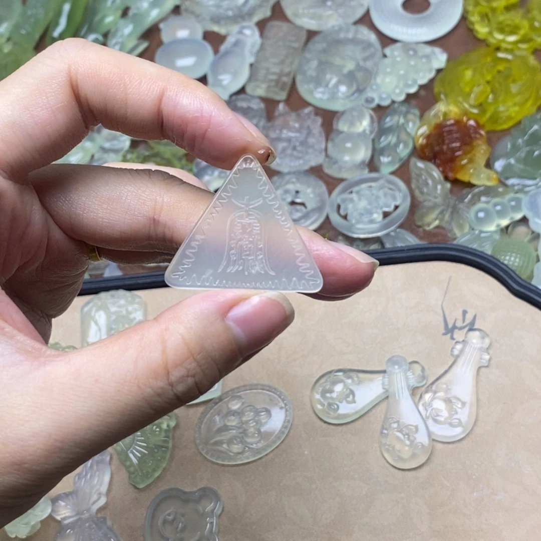 蛇纹石玉合金项链