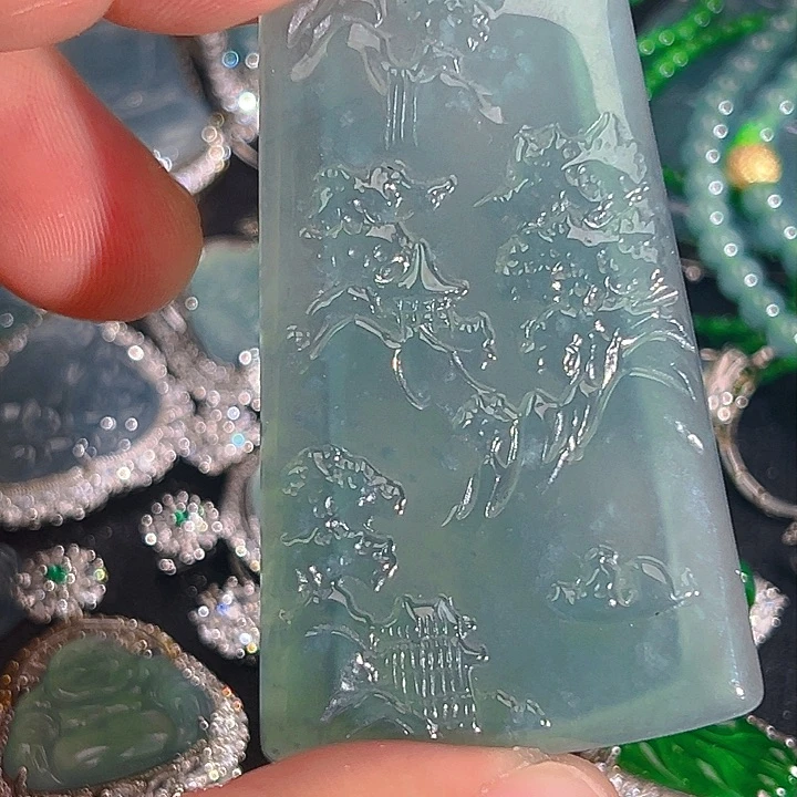 翡翠颈饰未镶嵌66777777778,