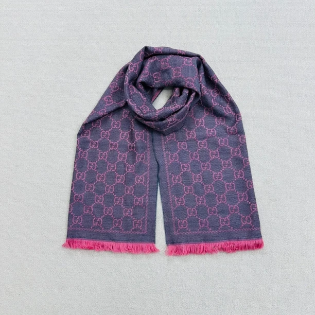 99新 GUCCI/古驰 老花满印羊绒围巾/WL0967