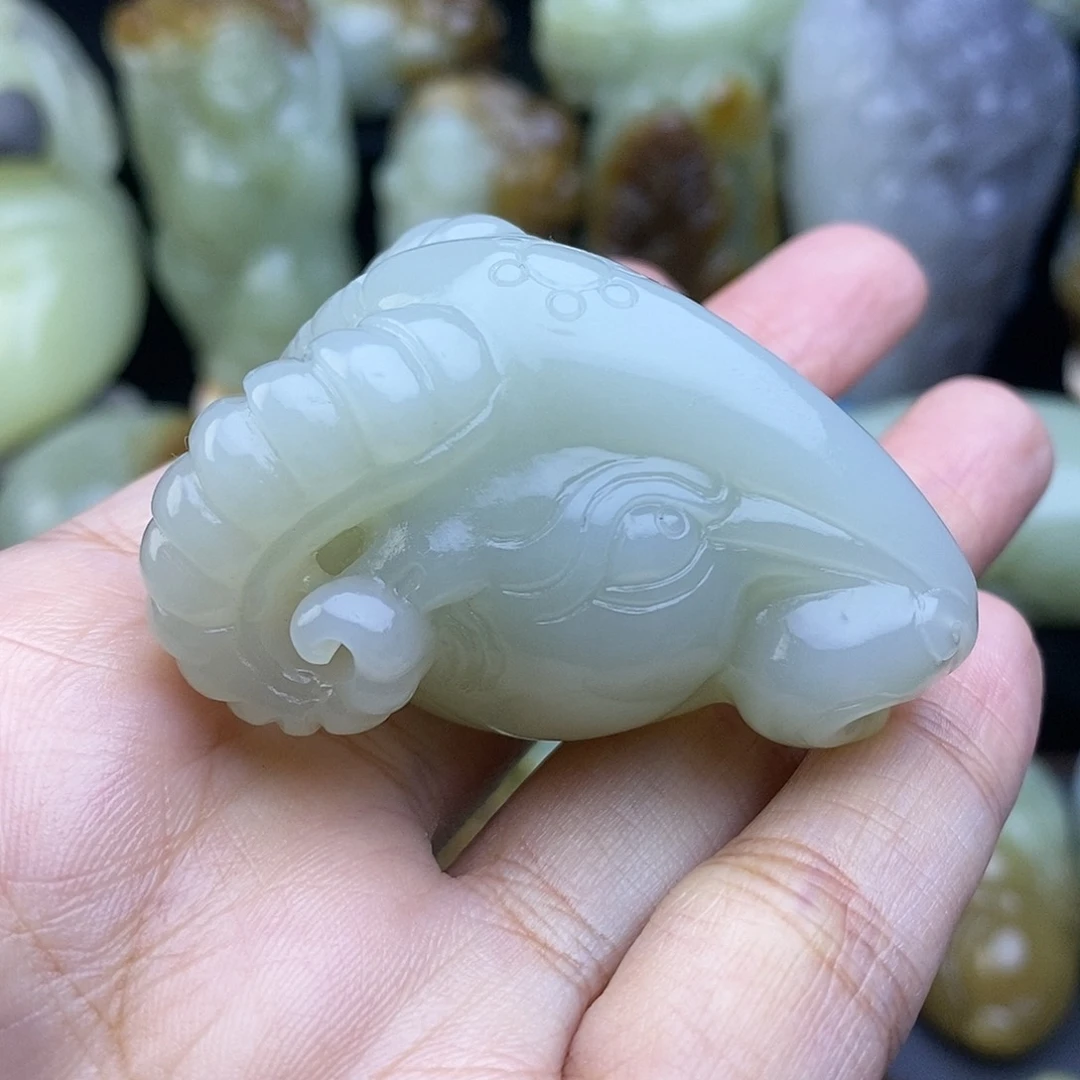 未镶嵌和田玉把件
