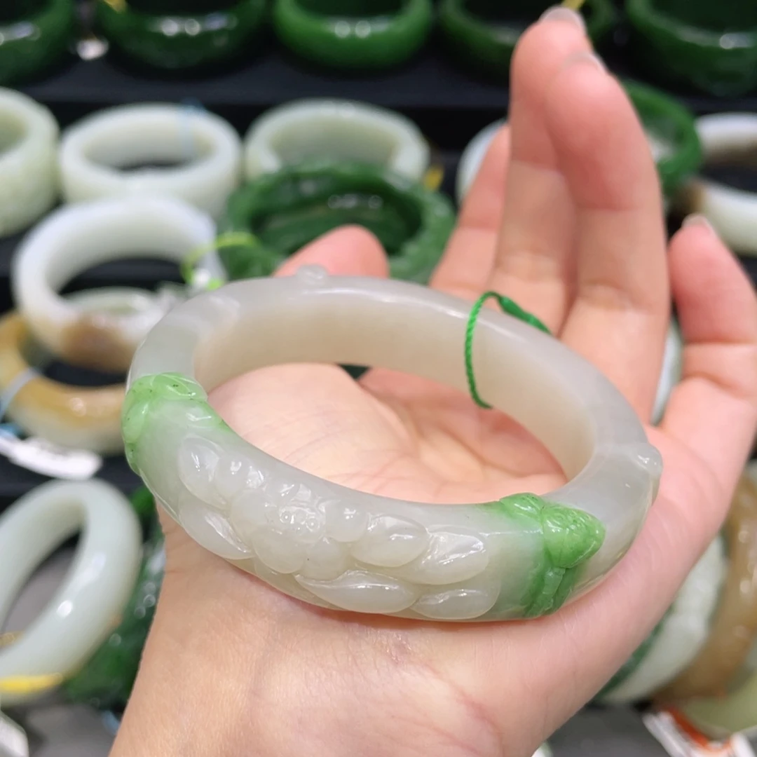 未镶嵌手镯和田玉101