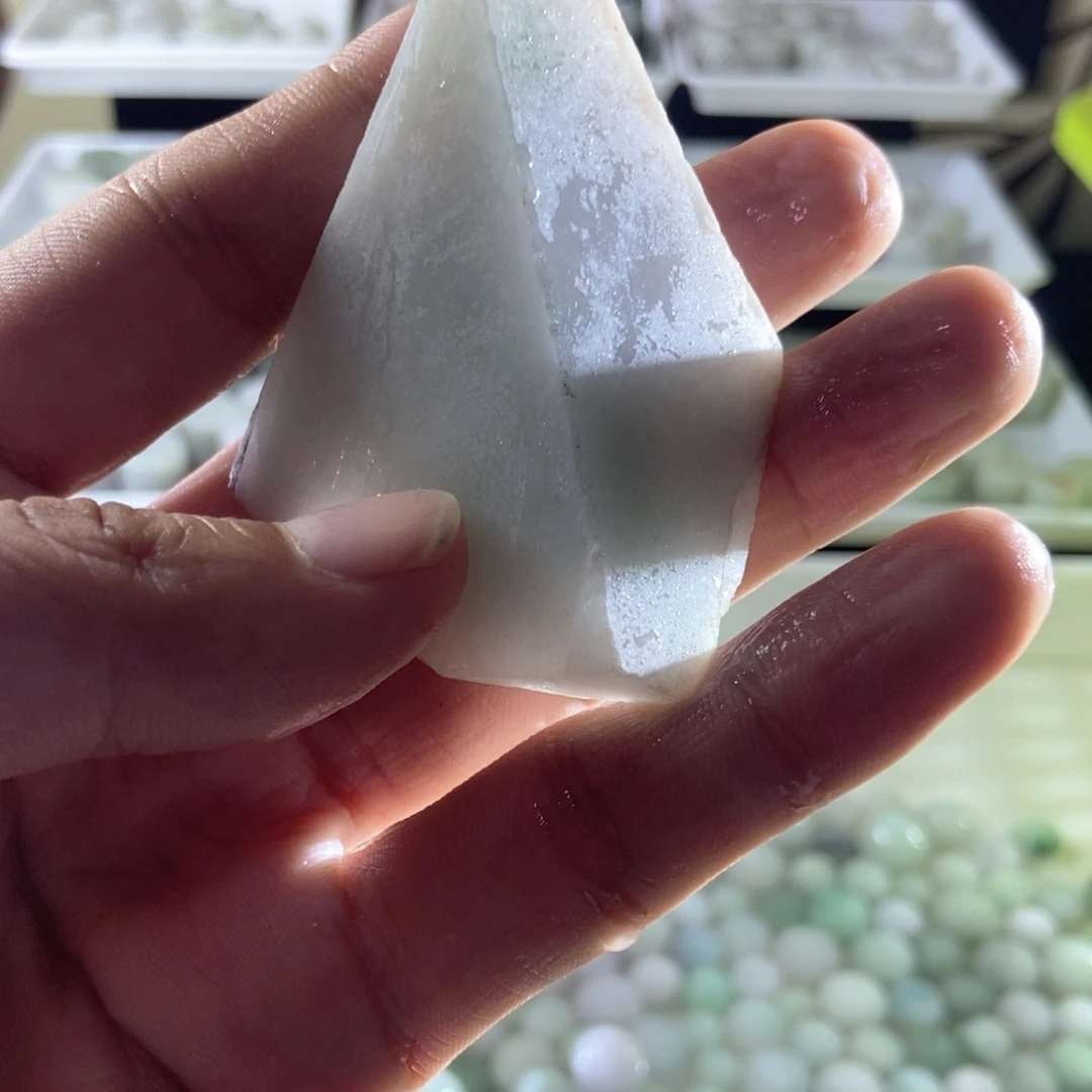 定制翡翠未镶嵌定制