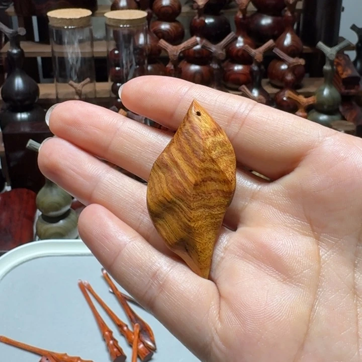 木中**丽黄花梨挂件挂件