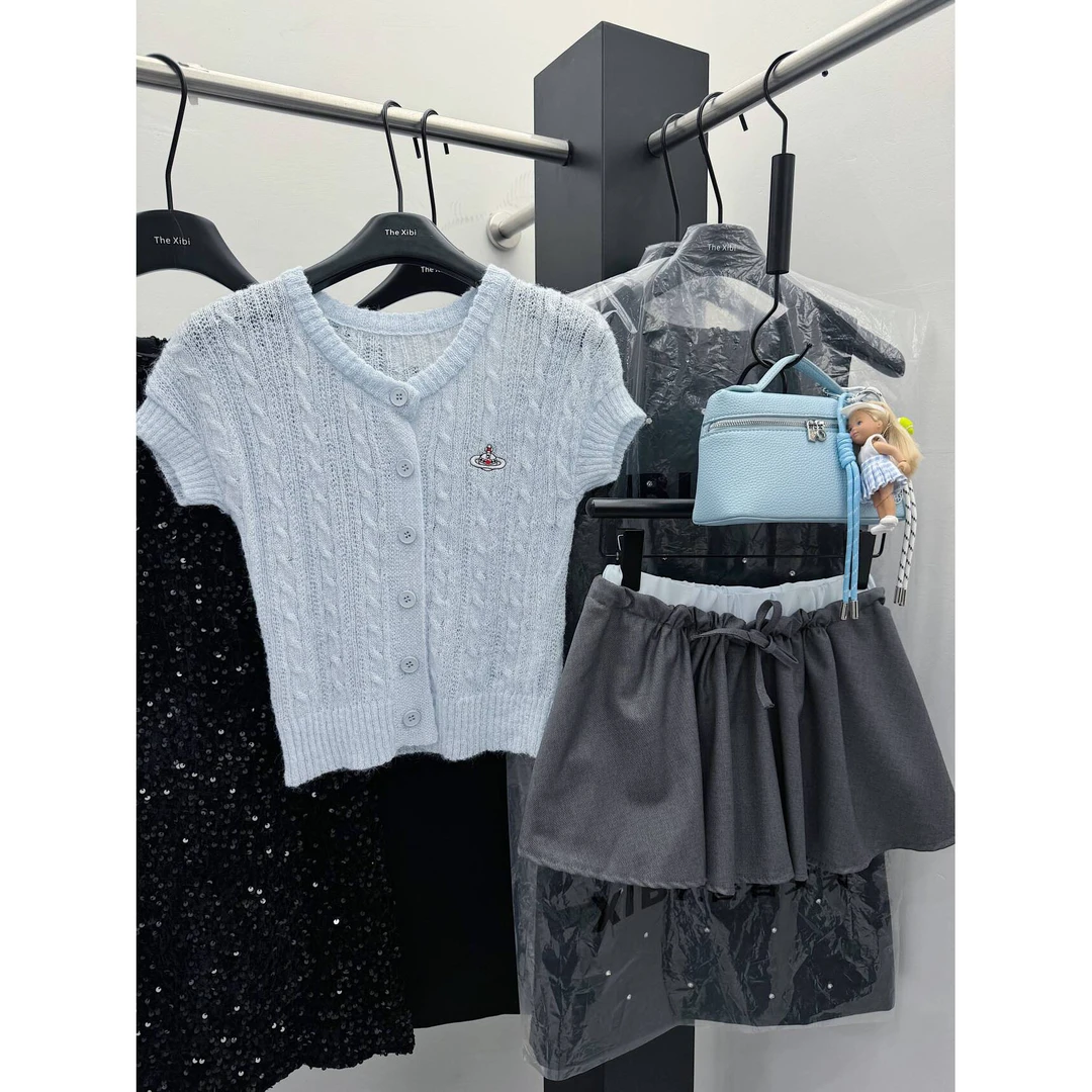 【设计感刺绣V领短袖针织开衫】宽松显瘦短款别致高级感小个子上衣