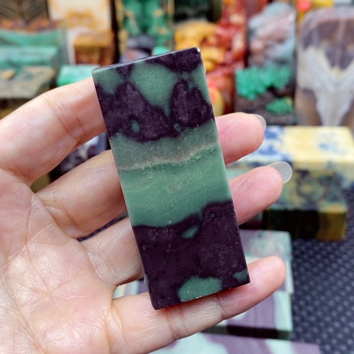 青田石印石蝶**庄贵州石头