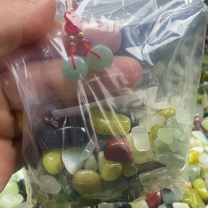 蛇纹石玉未镶嵌珠宝奇石