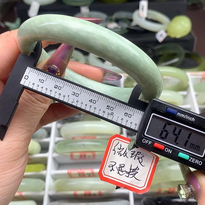 蛇纹石玉手镯未镶嵌775