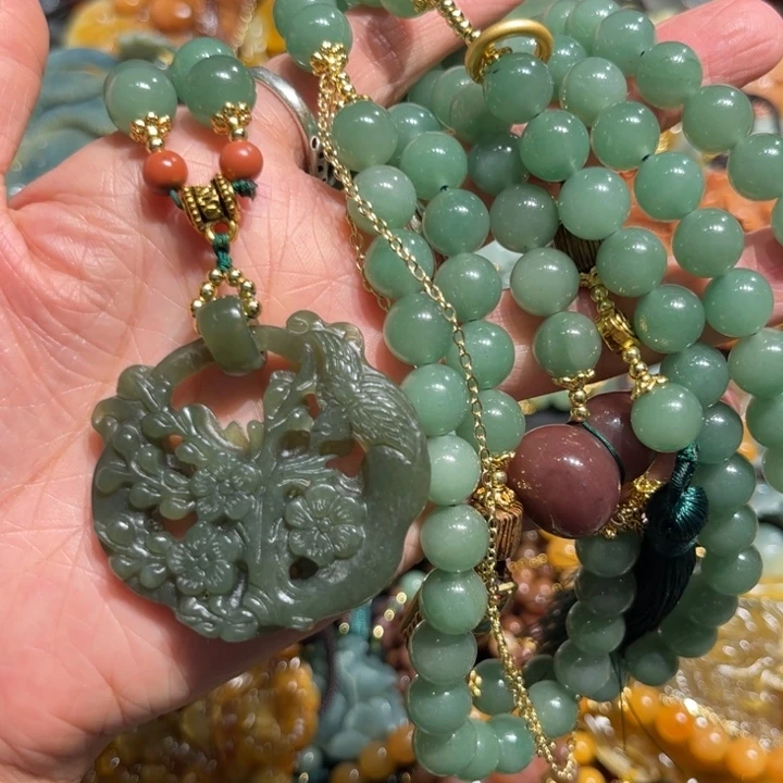 岫玉未镶嵌岫玉吊坠