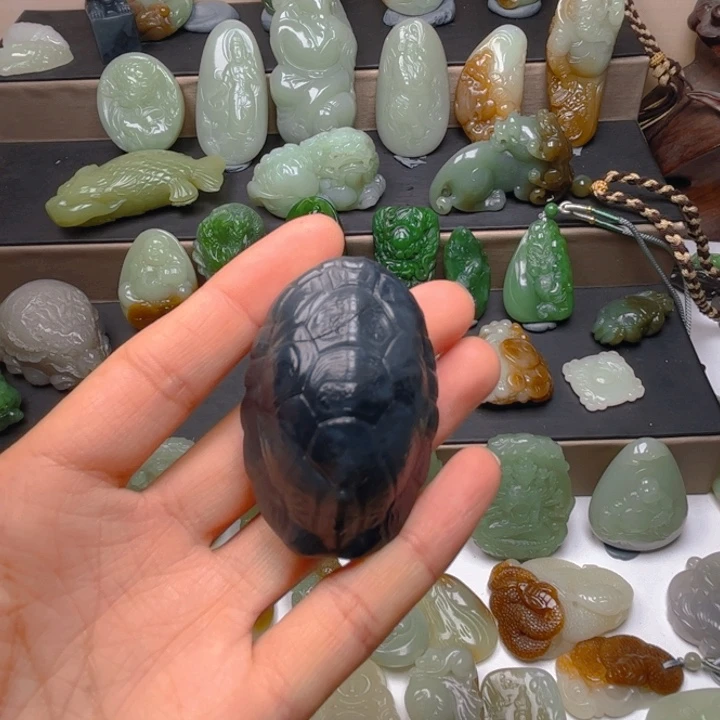 和田玉挂件未镶嵌