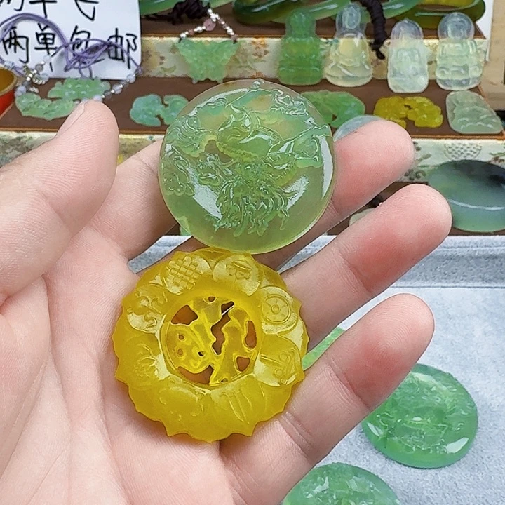 老****蛇纹石玉未镶嵌颈饰