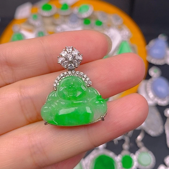 王***子翡翠银S925镶嵌颈饰