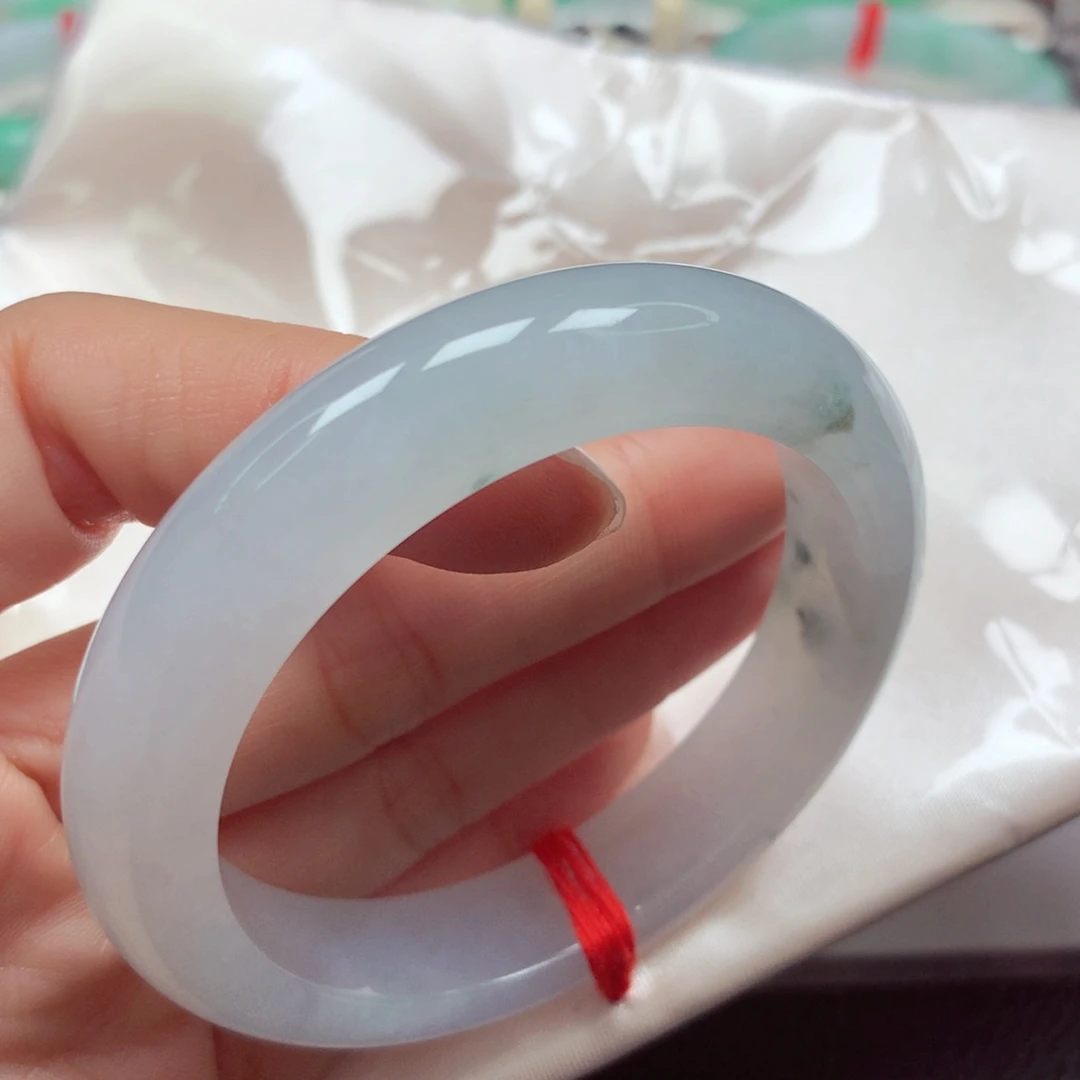 翡翠未镶嵌手镯冰底飘花5455