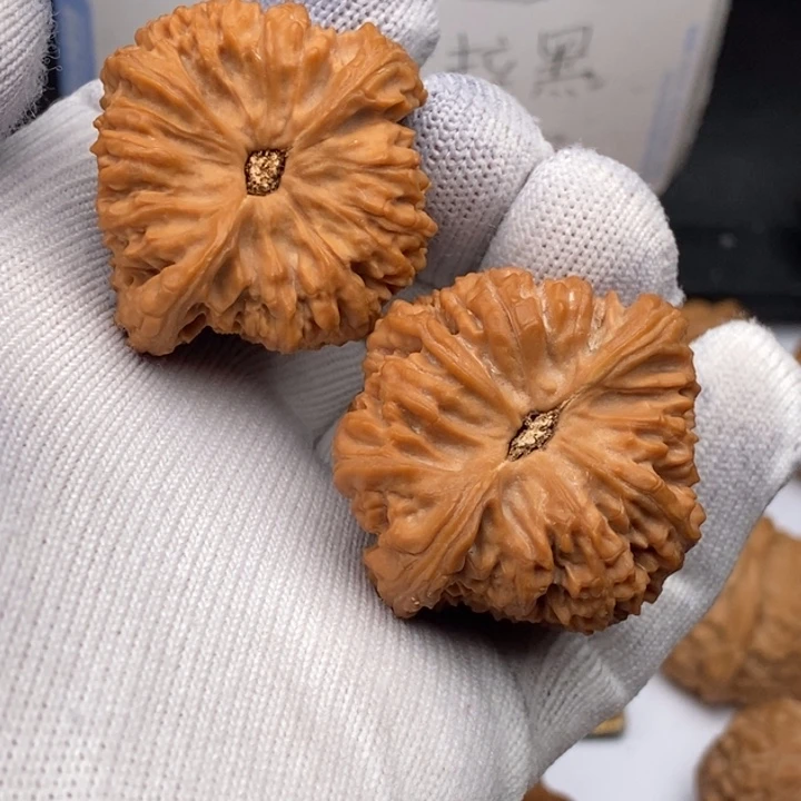 文玩核桃把件象***了南疆石41