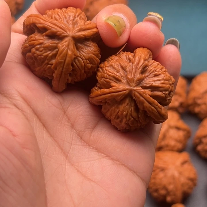 夏***猴吊坠文玩核桃888888888