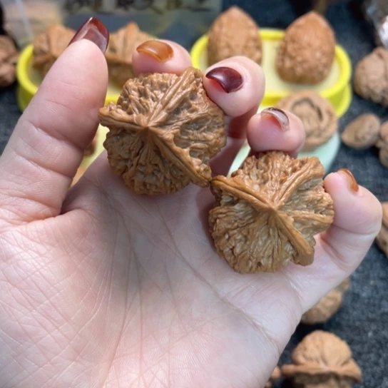 文玩核桃吊坠4玉玺三棱