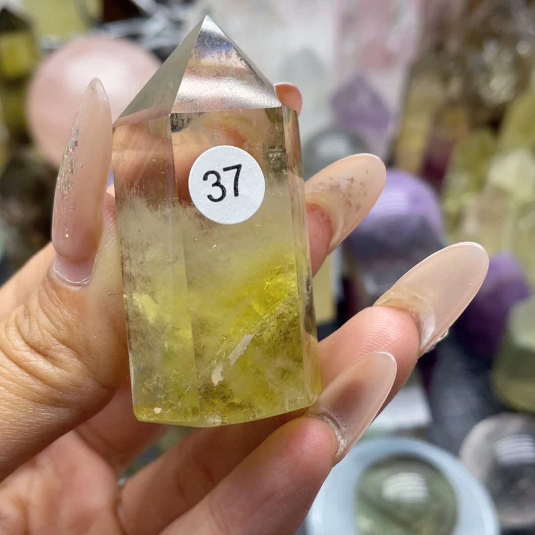 37未镶嵌水晶简***福黄水晶柱