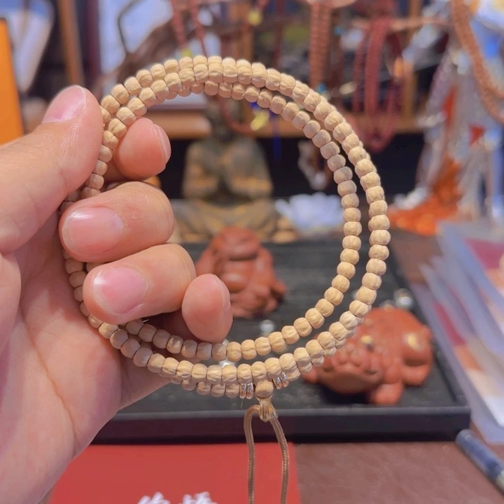 柏香籽/百香籽吊坠一**?