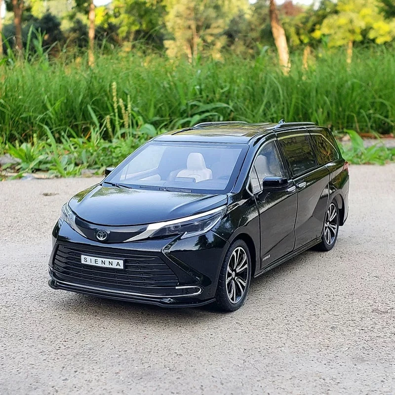 塞纳商务车1:24合金车模带底座