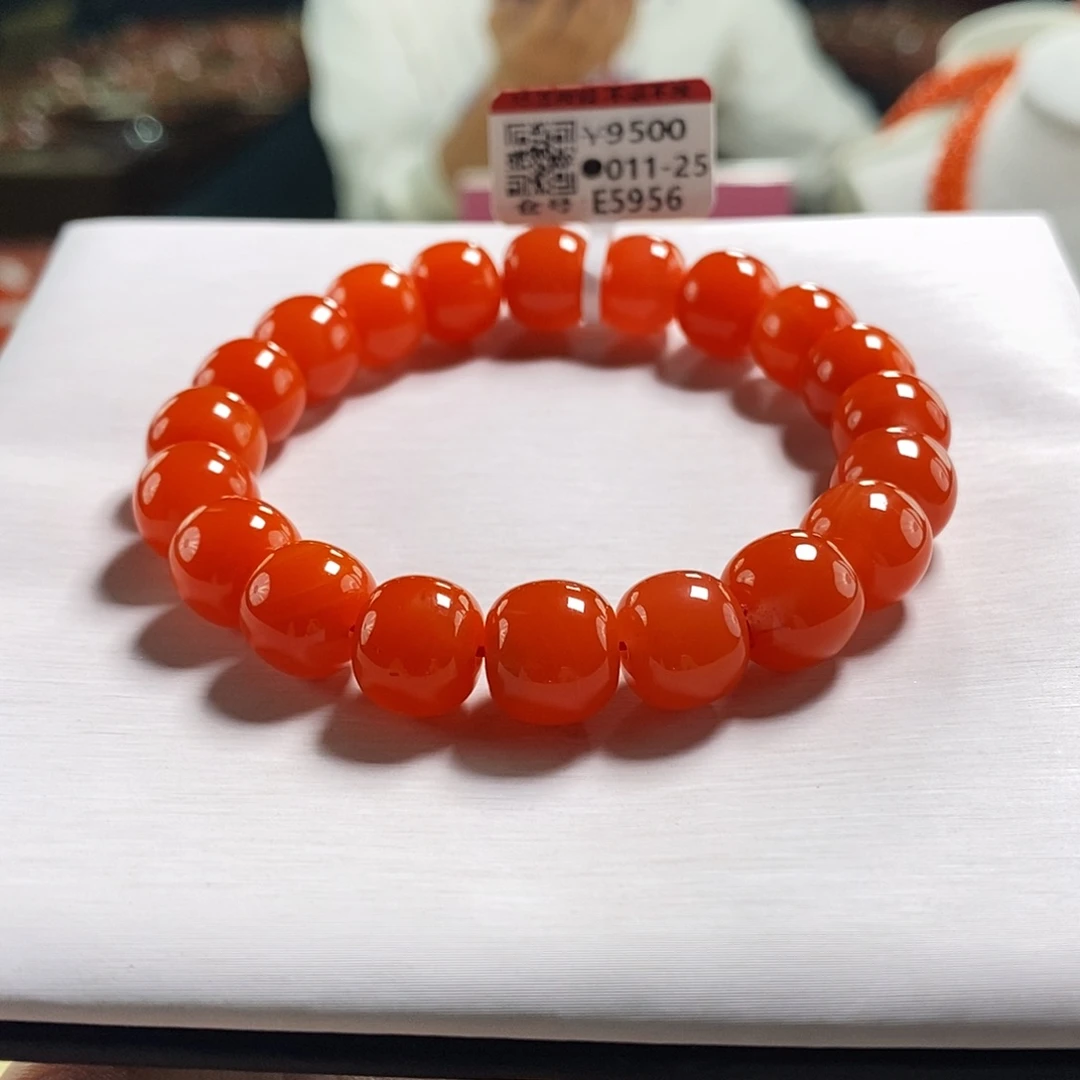 未镶嵌滴水洞   11mm  多样性发一南红玛瑙