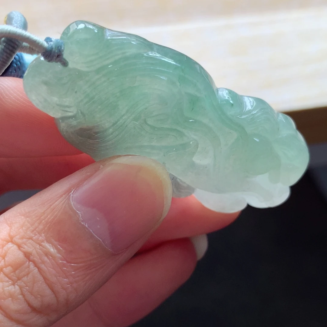 翡翠未镶嵌颈饰吊坠