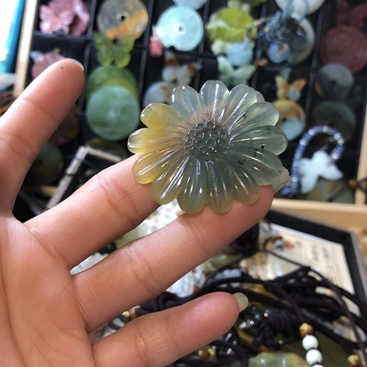 岫玉未镶嵌岫玉挂件