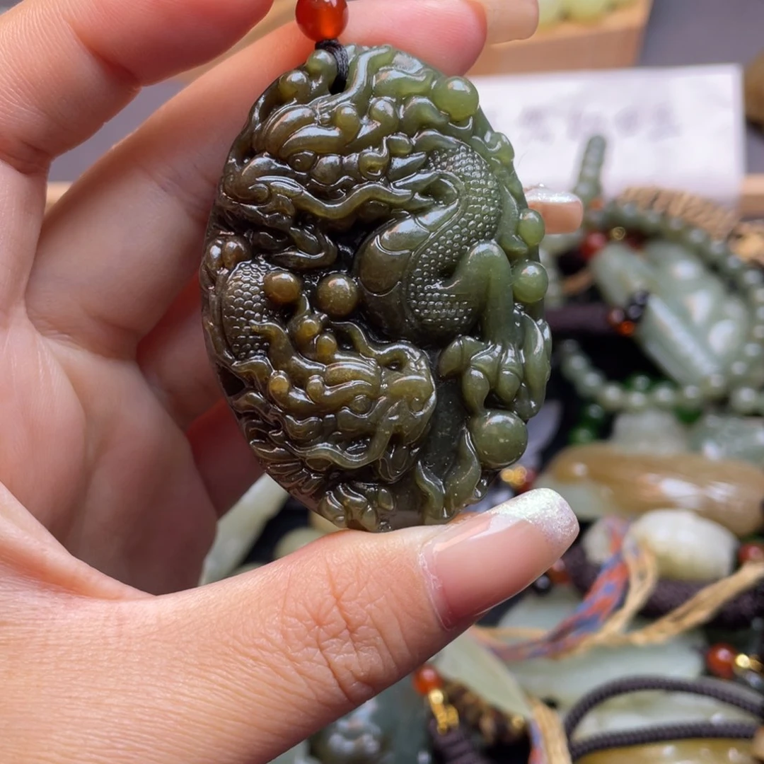 和田玉颈饰未镶嵌