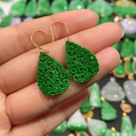 颈饰未镶嵌翡翠吊坠