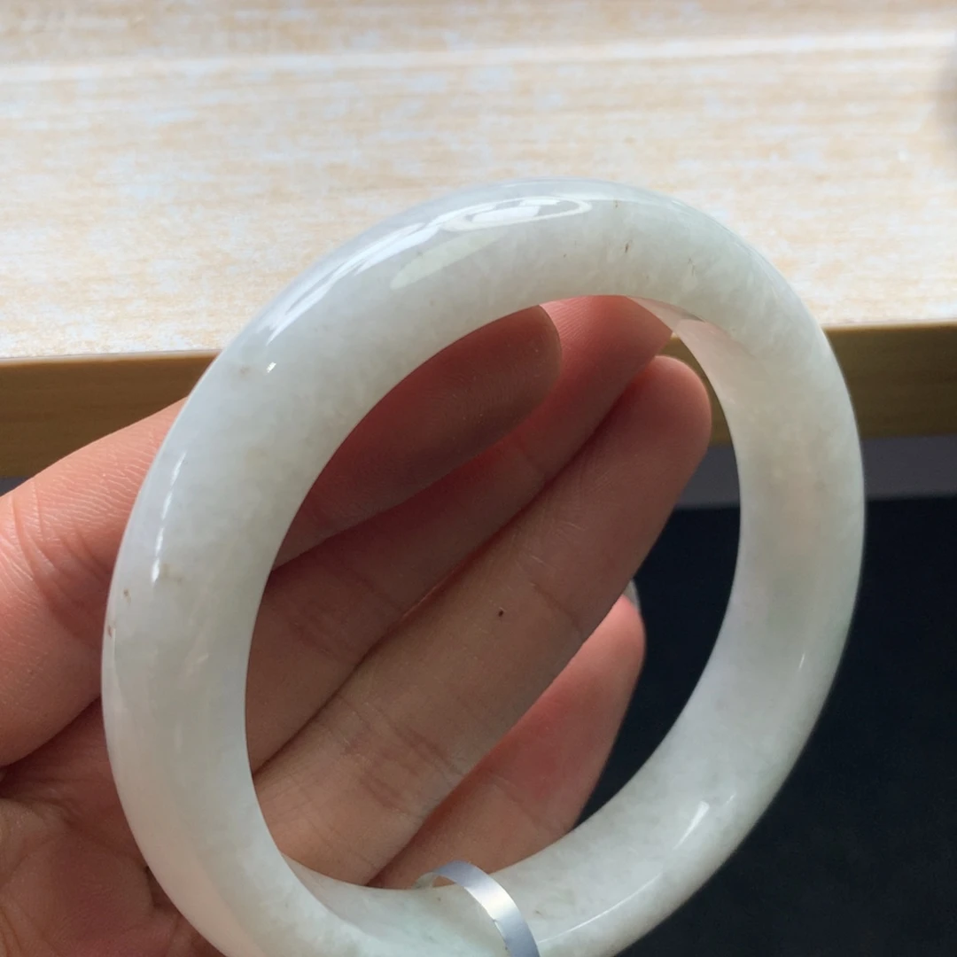 翡翠未镶嵌手镯手镯