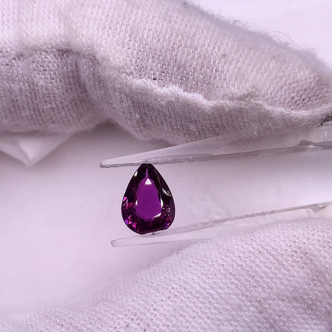 彩色蓝宝石裸石9987556666