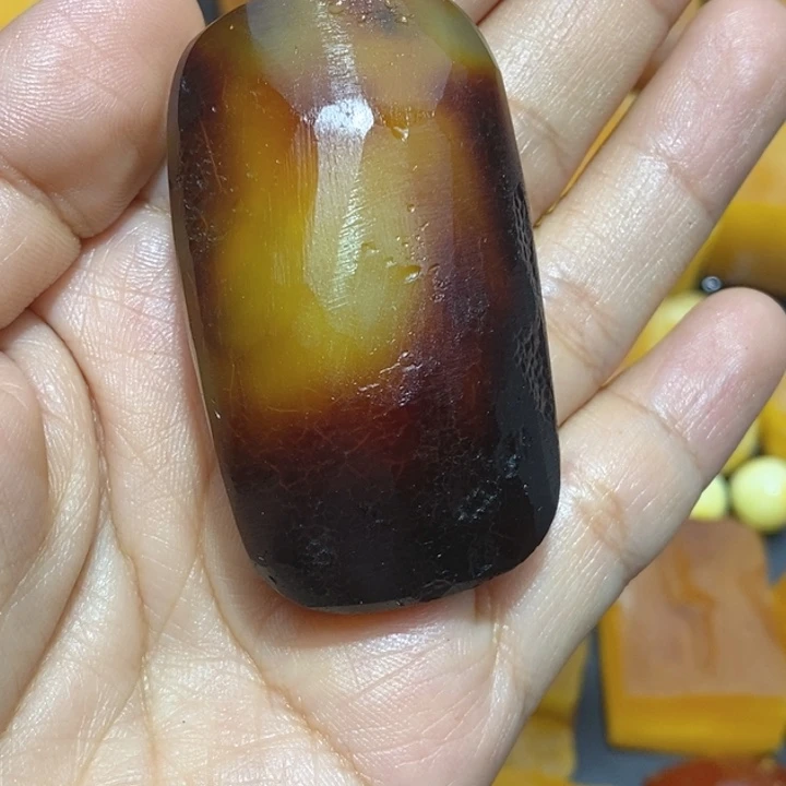 蚊****定制琥珀蜜蜡原石